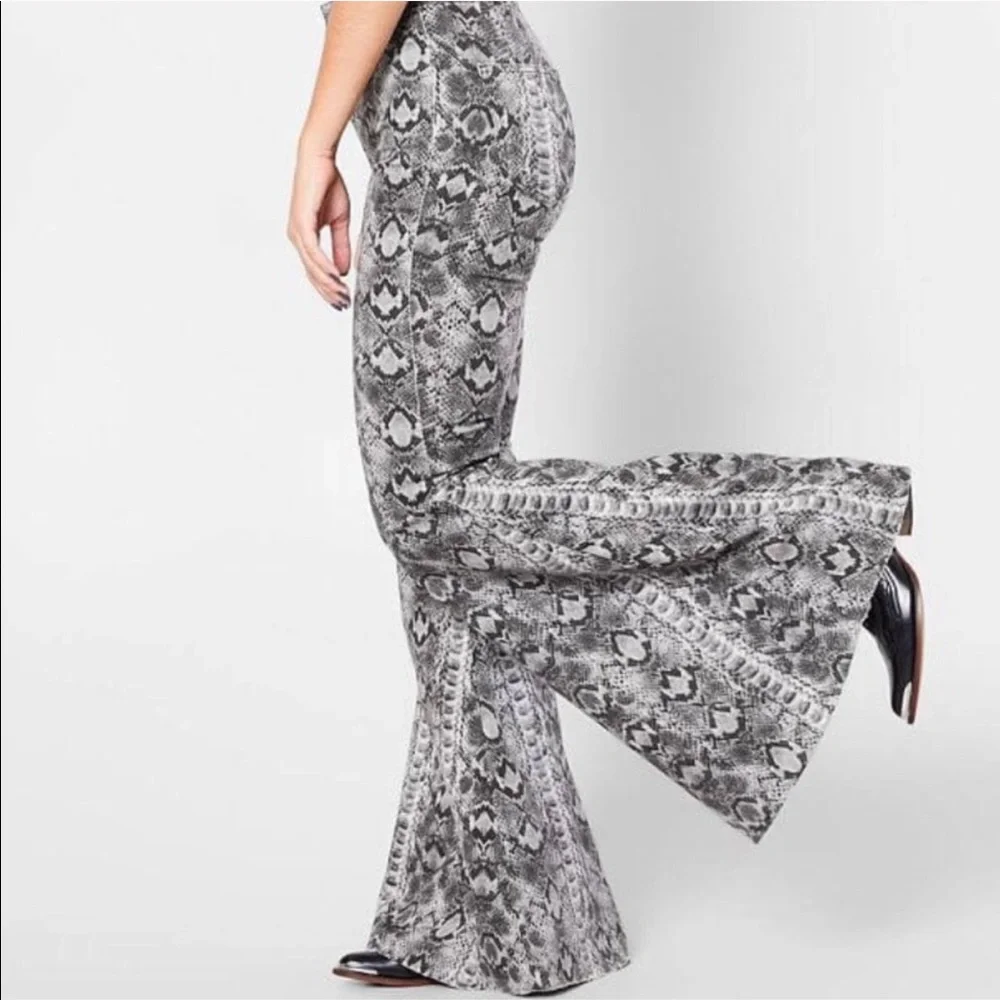 NWT Free People just float on snake print flare - Picture 2 of 8